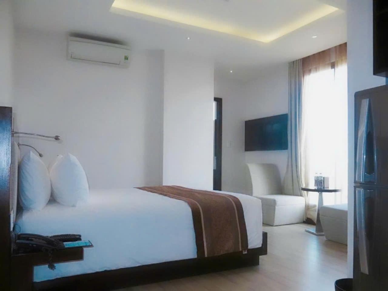 Dana Pearl Hotel Da Nang Exteriör bild