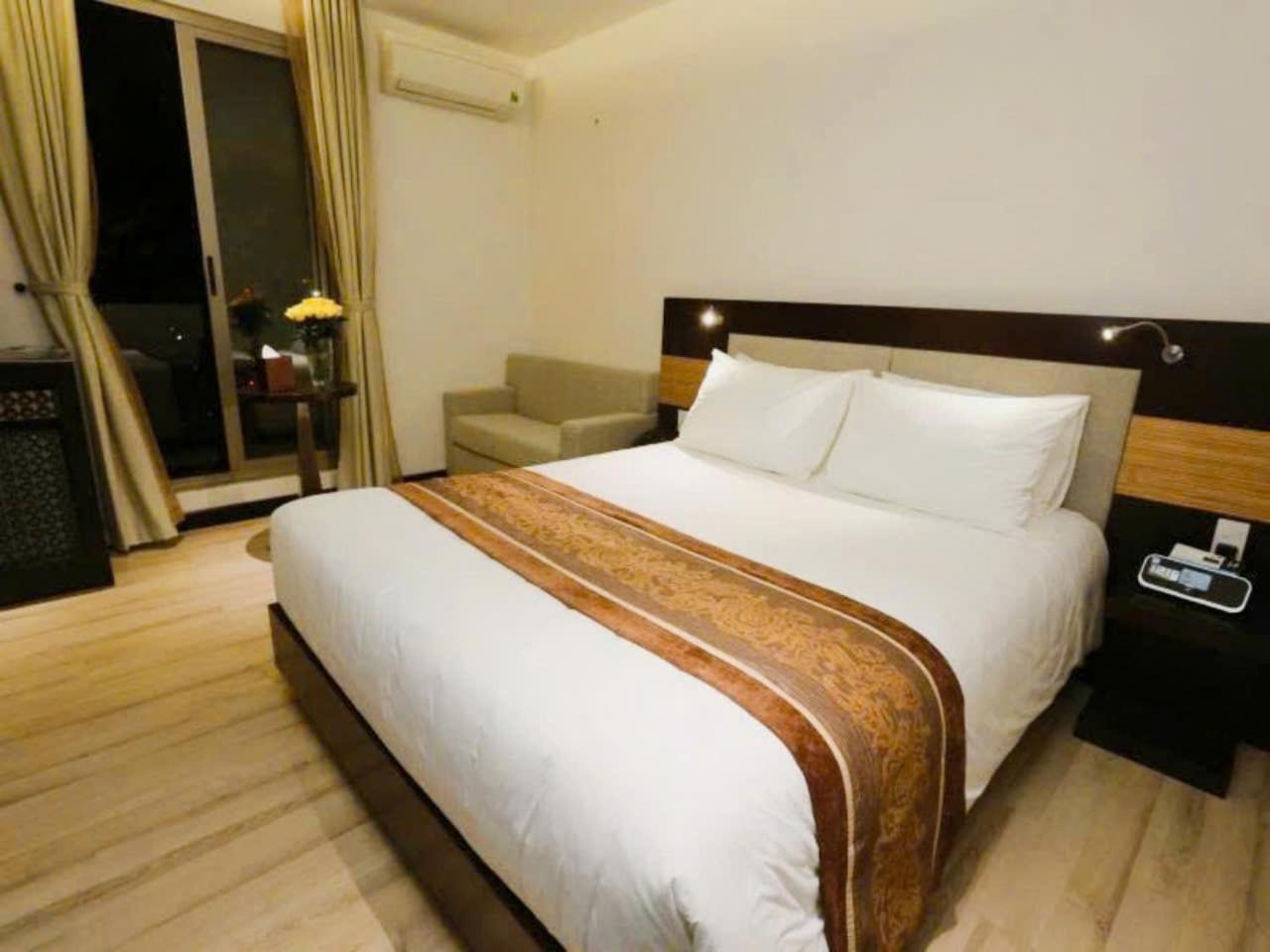 Dana Pearl Hotel Da Nang Exteriör bild